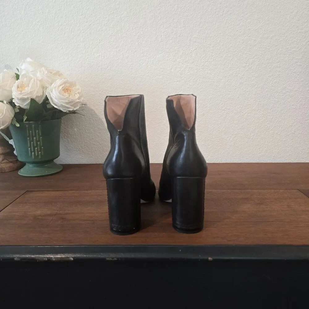 AD & Daughters Eloran Block Heel Sz 9.5